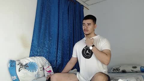 Juan David online show from 01.04.25