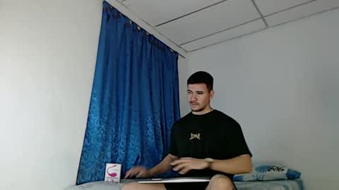 Juan David online show from 02.20.25