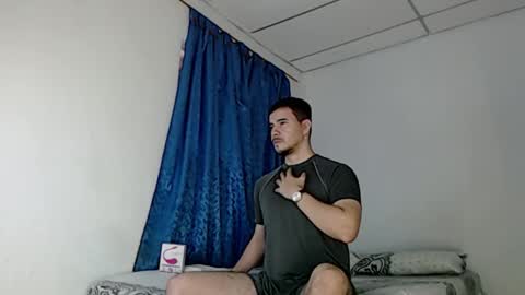 Juan David online show from 02.25.25