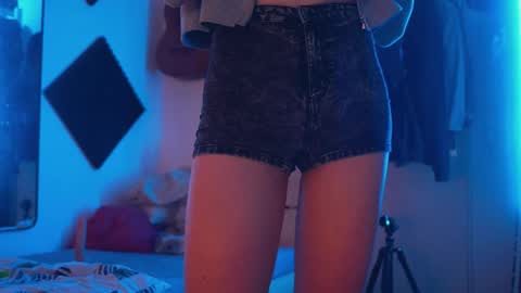 jfemk online show from 11.22.25