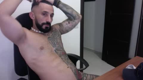 Snapshot of jfenech13071979 chatting on 10.26.25 jfenech13071979 online show from 10.26.25