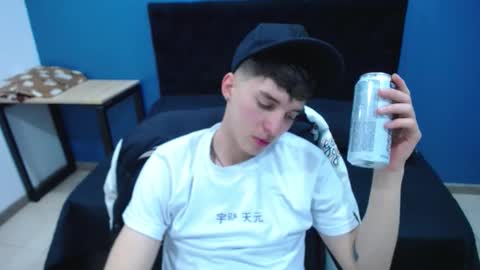 Snapshot of jheampiero chatting on 11.08.25 Jheampiero online show from 11.08.25