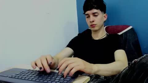 Jheampiero online show from 12.16.25