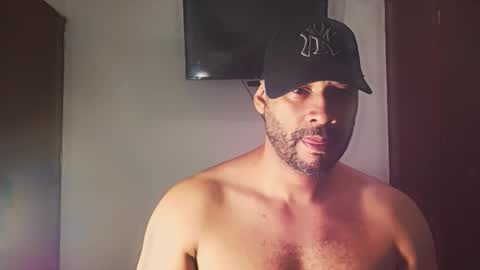 En moreno online show from 12.17.25