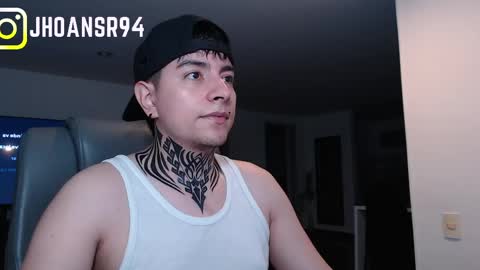 Snapshot of jhoan_saenz chatting on 05.10.26 Jhoan Saenz online show from 05.10.26