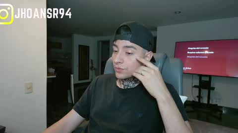 Snapshot of jhoan_saenz chatting on 05.31.26 Jhoan Saenz online show from 05.31.26