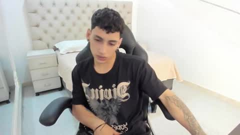 jhoanleandro online show from 10.26.25