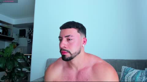 Jhojan Strong  online show from 04.12.26