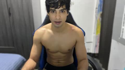 Snapshot of jhon_2000s chatting on 12.18.25 jhon online show from 12.18.25