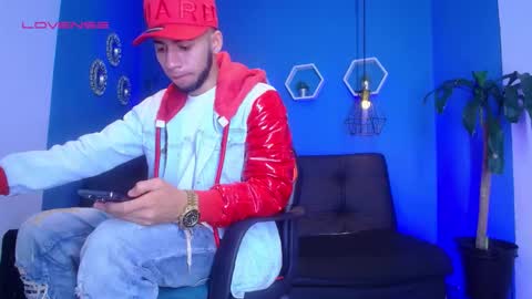 Snapshot of jhon_malo chatting on 10.12.25 jhon_malo online show from 10.12.25