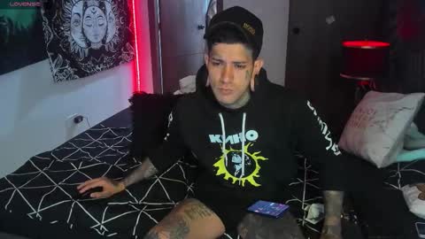 Snapshot of jhonny_ackerman chatting on 11.17.25 jhonny_ackerman online show from 11.17.25