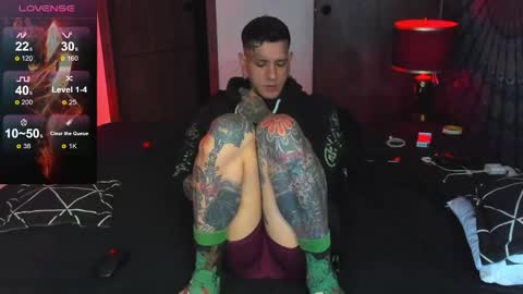 Snapshot of jhonny_ackerman chatting on 12.15.25 jhonny_ackerman online show from 12.15.25