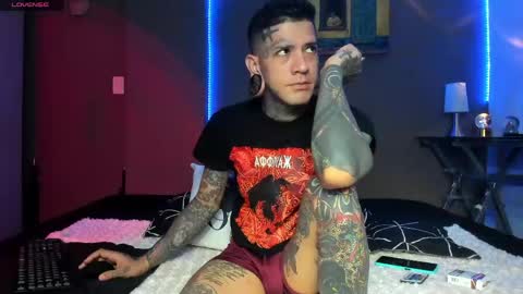 Snapshot of jhonny_ackerman chatting on 03.18.26 jhonny_ackerman online show from 03.18.26