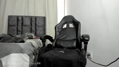 Jhonaiker online show from 02.08.26