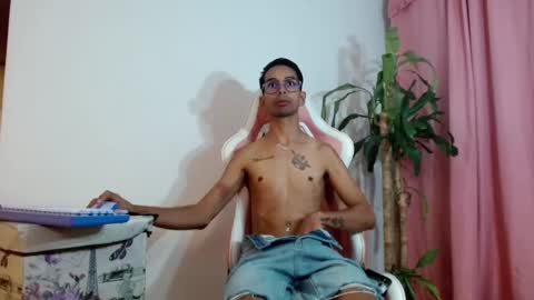 jhonsonvlatino online show from 07.11.26
