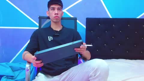 Snapshot of jhony_sex3 chatting on 02.07.25 jhony_sex3 online show from 02.07.25