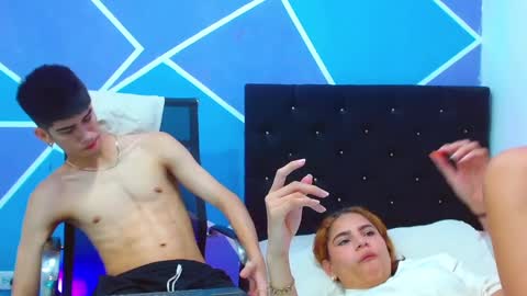 Snapshot of jhony_sex3 chatting on 02.13.25 jhony_sex3 online show from 02.13.25