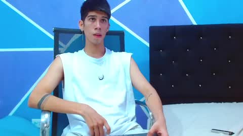 Snapshot of jhony_sex3 chatting on 02.26.25 jhony_sex3 online show from 02.26.25