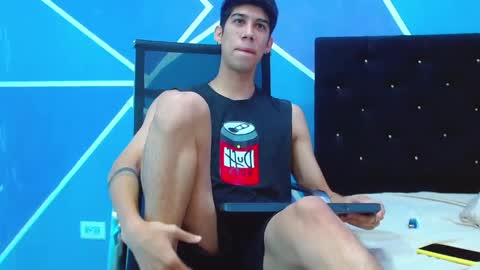 Snapshot of jhony_sex3 chatting on 03.08.25 jhony_sex3 online show from 03.08.25