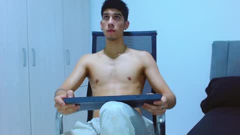 Snapshot of jhony_sex3 chatting on 09.17.25 jhony_sex3 online show from 09.17.25