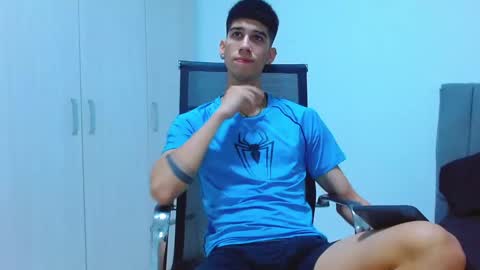 Snapshot of jhony_sex3 chatting on 09.24.25 jhony_sex3 online show from 09.24.25