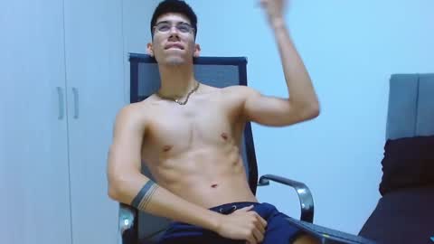 Snapshot of jhony_sex3 chatting on 10.02.25 jhony_sex3 online show from 10.02.25