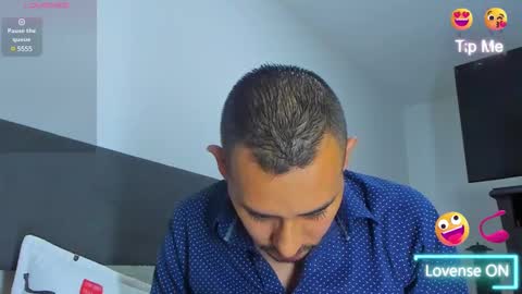 Jhony Alzate online show from 02.10.25