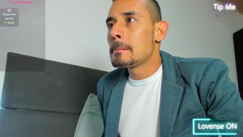 Jhony Alzate online show from 03.31.26