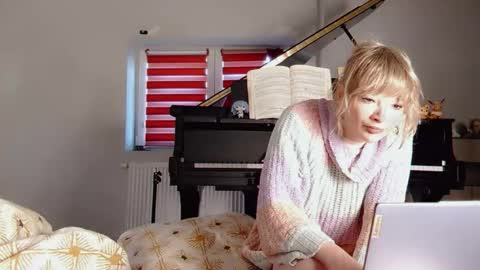 Snapshot of jhopeftw chatting on 03.02.26 Anya online show from 03.02.26