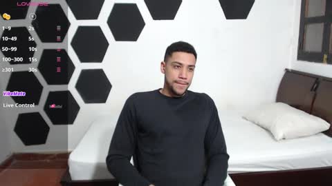 Snapshot of jhors__collens chatting on 01.22.25 Jhors online show from 01.22.25