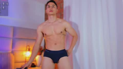 Snapshot of jhosua_hunt chatting on 10.12.25 Jhosua Hunt online show from 10.12.25