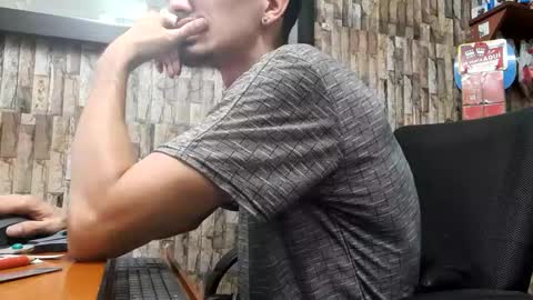 Jhosuamoore  online show from 02.25.26