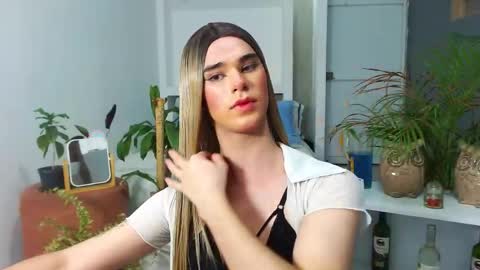 Jhuan Nhez online show from 04.10.26