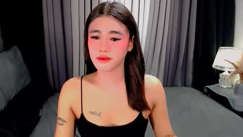 Snapshot of jhuliana_and_charles_room chatting on 11.18.25 jhuliana_and_charles_room online show from 11.18.25