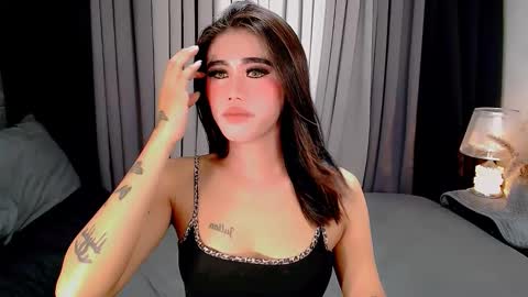 Snapshot of jhuliana_and_charles_room chatting on 11.26.25 jhuliana_and_charles_room online show from 11.26.25