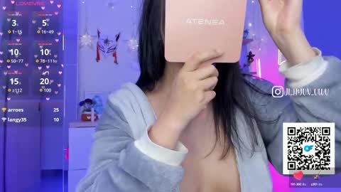 Snapshot of ji_hyun chatting on 02.24.25 Ji online show from 02.24.25