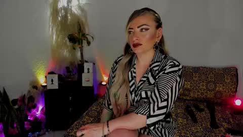 Snapshot of jianinescoth chatting on 09.11.25 jianilnescoth online show from 09.11.25