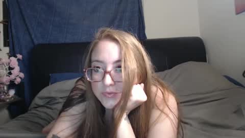 jilliangiselle online show from 02.04.25