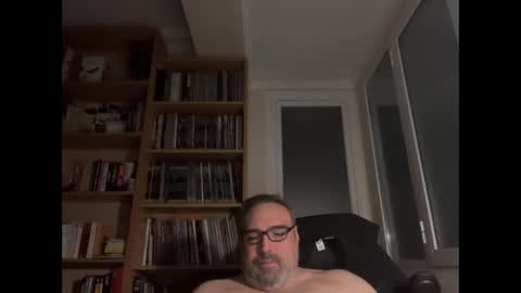 Snapshot of jim_dick chatting on 12.25.24 Jim Dick online show from 12.25.24