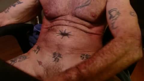 Snapshot of jimshard7x6 chatting on 12.12.24 cock model bathing suit model online show from 12.12.24