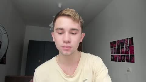 Snapshot of jimyti_bad_boy chatting on 01.10.25 jimyti_bad_boy online show from 01.10.25