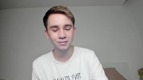 Snapshot of jimyti_bad_boy chatting on 01.23.25 jimyti_bad_boy online show from 01.23.25