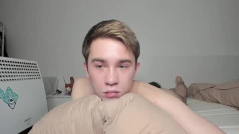 Snapshot of jimyti_bad_boy chatting on 02.12.25 jimyti_bad_boy online show from 02.12.25