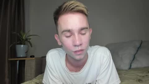 Snapshot of jimyti_bad_boy chatting on 09.14.25 jimyti_bad_boy online show from 09.14.25