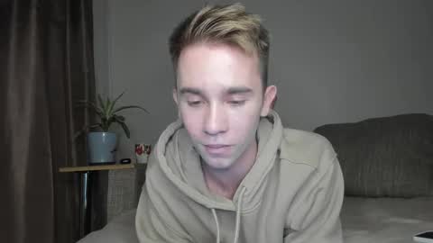 Snapshot of jimyti_bad_boy chatting on 09.22.25 jimyti_bad_boy online show from 09.22.25