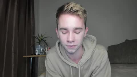 Snapshot of jimyti_bad_boy chatting on 10.03.25 jimyti_bad_boy online show from 10.03.25