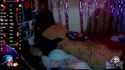 Snapshot of jinx_25 chatting on 02.25.25 Jinx online show from 02.25.25