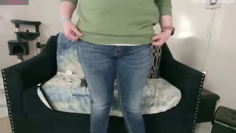 Nicole  Allen online show from 12.28.24