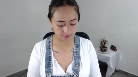 Julieta online show from 04.28.26