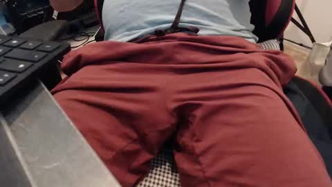 Snapshot of jlouis759 chatting on 10.21.25 jlouis759 online show from 10.21.25